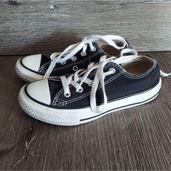 Converse Chuck Taylor All Star Low Top Sneaker Little Kid Size 12 - Picture 4 of 9